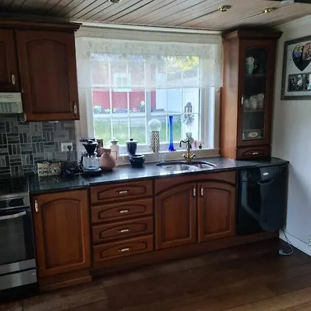 ホテル Avsidesliggende Hus Til Leie