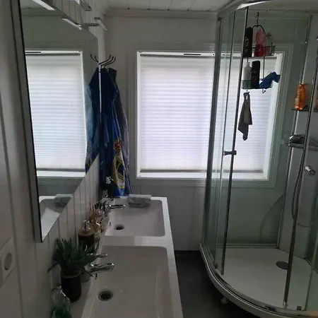 ホテル Avsidesliggende Hus Til Leie